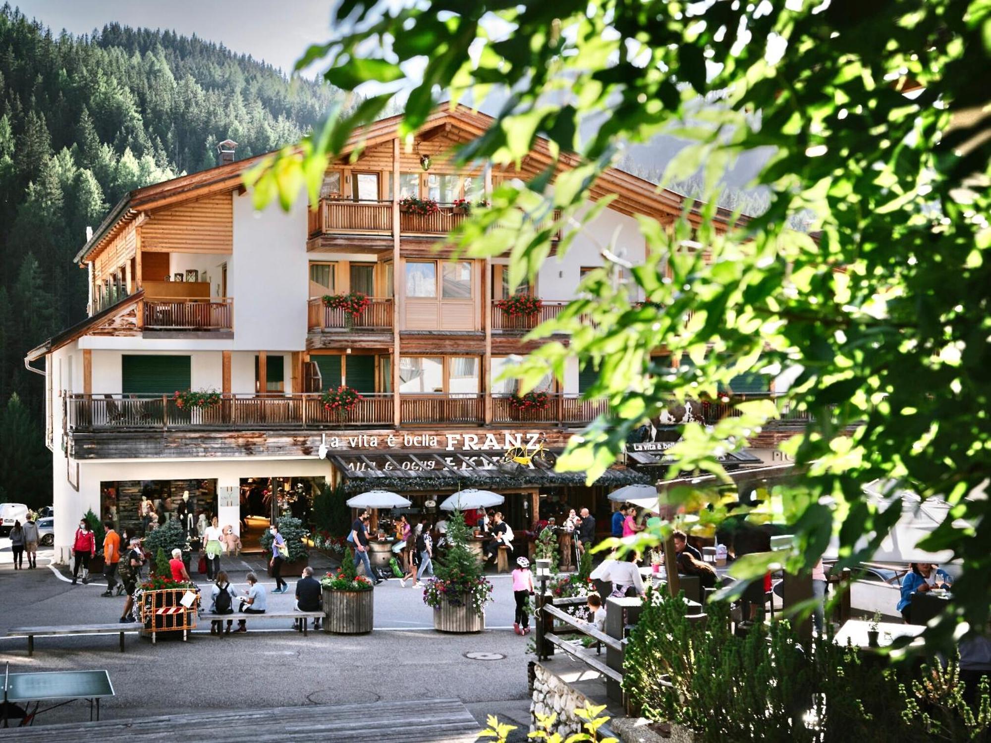 Appartement Da La Vedla flats - LISA à San Cassiano  Extérieur photo