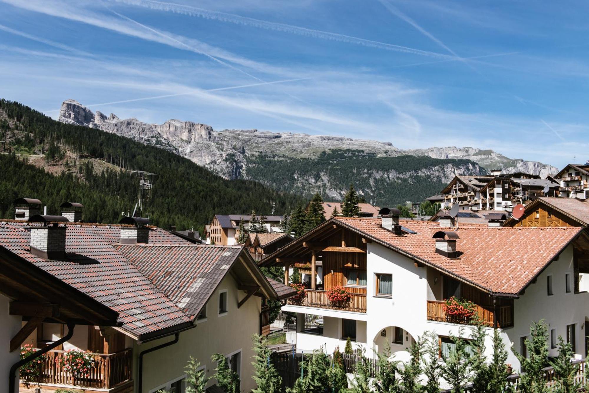 Appartement Da La Vedla flats - LISA à San Cassiano  Extérieur photo